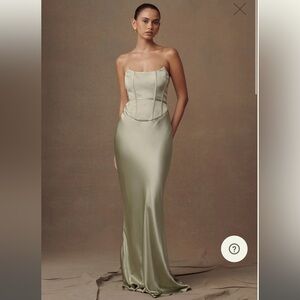 MESHKI NWT Harlow sage dress - Size M